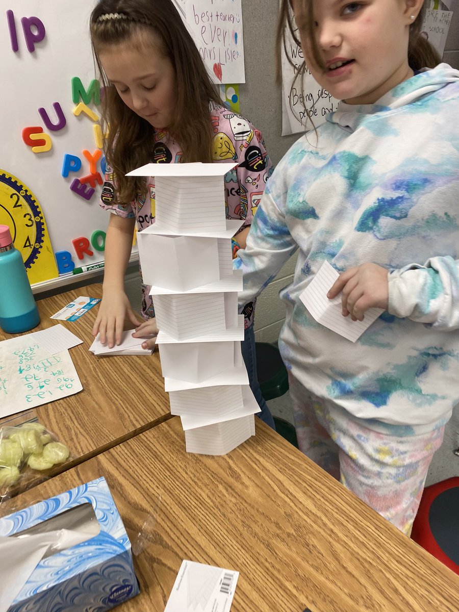 TweetinEagleLR's tweet photo. My new favorite Morning Meeting Activity #wordlessWednesday Partners have a challenge and have to solve it without talking! #thirdgradethinkers #LRElem https://t.co/wN3iyfdnpY