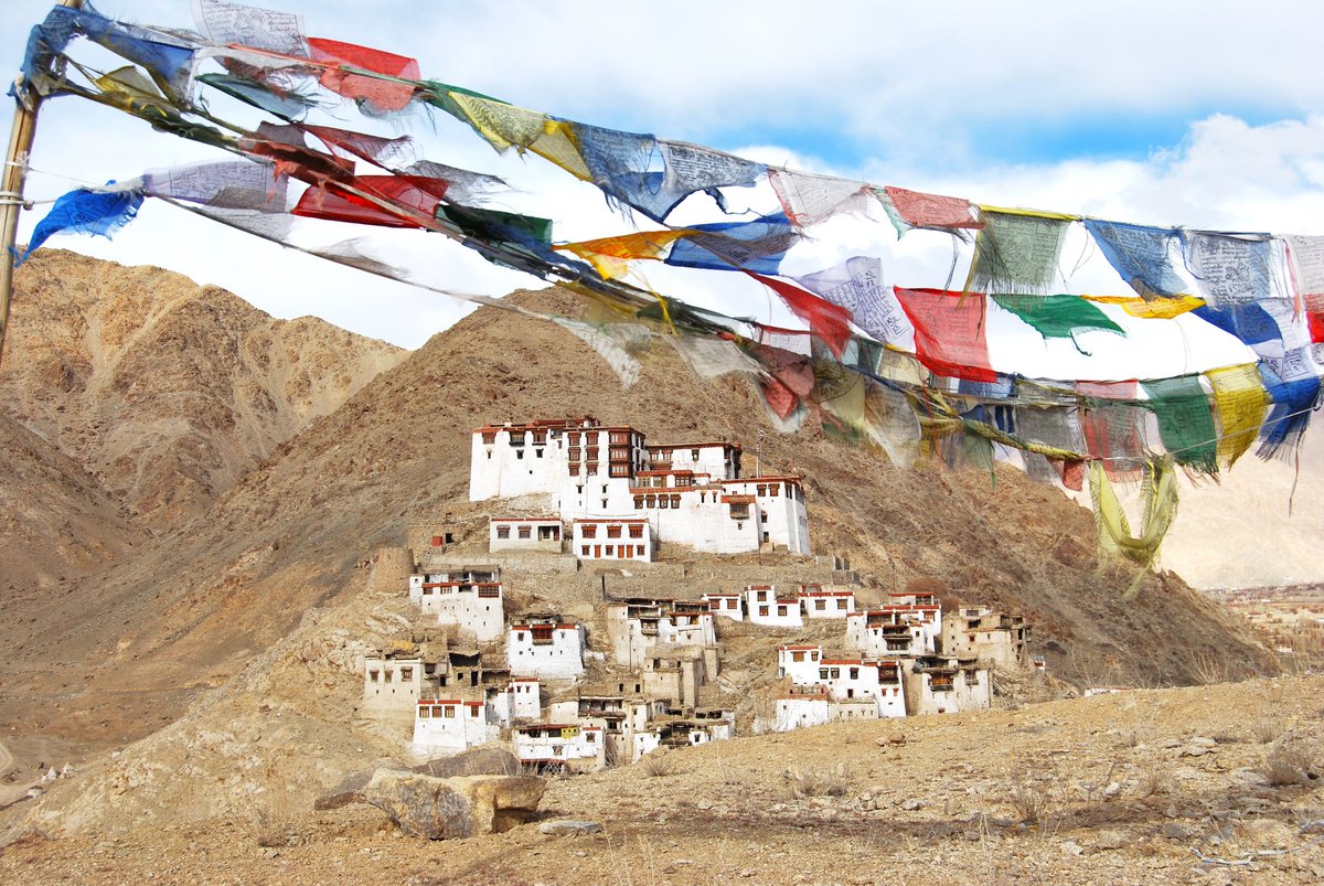 sonam_wangchok's tweet photo. People rarely visit Chemdey Gonpa, one of the major monasteries of Ladakh. In addition to the breath-taking vista and religious sanctity, it has a comprehensive and well-kept museum. Recommended for your upcoming trip to Ladakh. https://t.co/0cnA2w9WKz