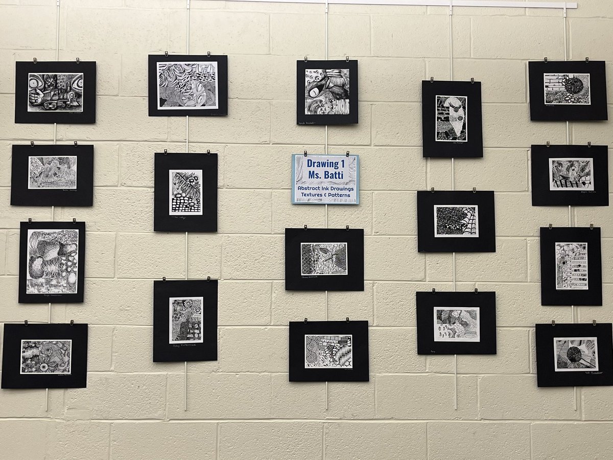 IHHSLibrary's tweet image. Thanks to Ms. Batti’s Drawing 1 class, artwork is cheering up the library. #ArtInTheLibrary