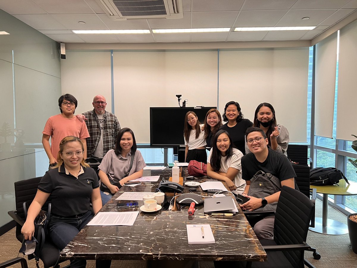 csquinit's tweet photo. Today is my official last day with Twitter. I’m forever grateful for the opportunity to work with amazing Tweeps and experience the Twitter 1.0 culture. Wishing everyone the best! 💙

One last #lovewhereyouwork tweet 🫶 https://t.co/lho6ksh3To