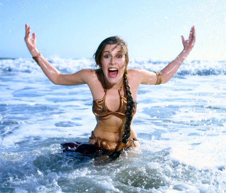 SlaveLeia_'s tweet photo. #CarrieFisher as #SlaveLeia #BehindtheScenes #StarWars #princessleia #LeiaOrgana #metalbikini #actress #scifi #moviestar https://t.co/qy4ffd3EOr