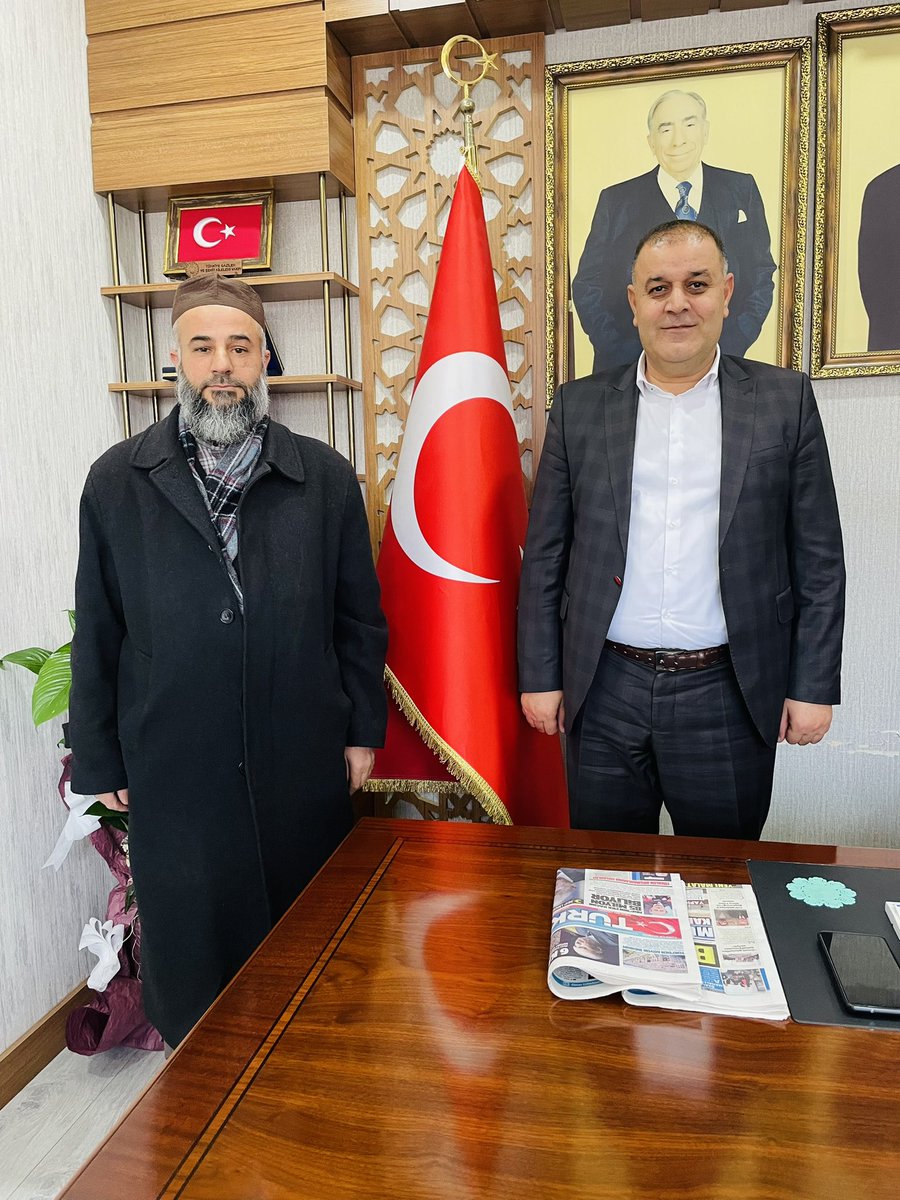 Hayırlı olsun ziyaretimize gelen Kadir Altaş’a ziyareti için teşekkür ediyorum.
<a href="/E_SemihYalcin/">E. Semih Yalçın</a>