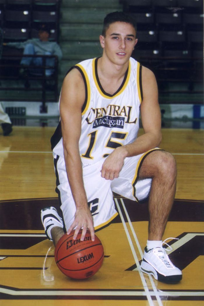 Catholic Central Cougars tweet media