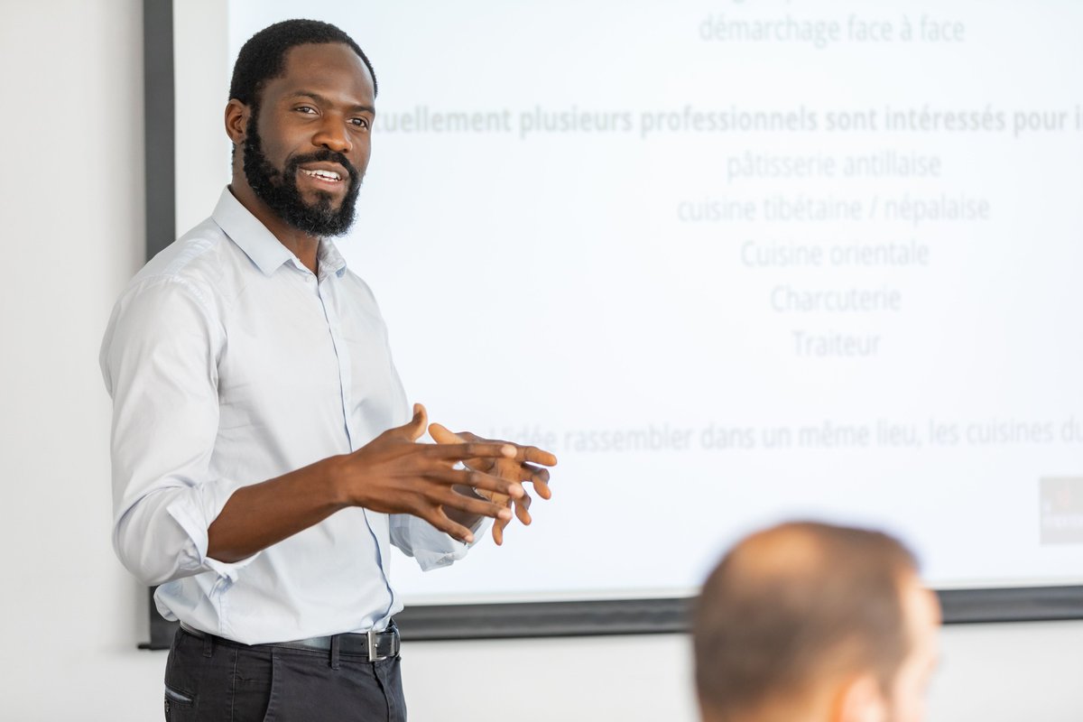 LesDetermines's tweet photo. ➡️La fin d’une aventure marque le début d’une autre.
C’est à @montpellier_ dans les locaux de #CapOmega que se sont réunis #entrepreneurs et jurys partenaires pour clôturer 6 mois de #formation. https://t.co/DSai9LCgDr