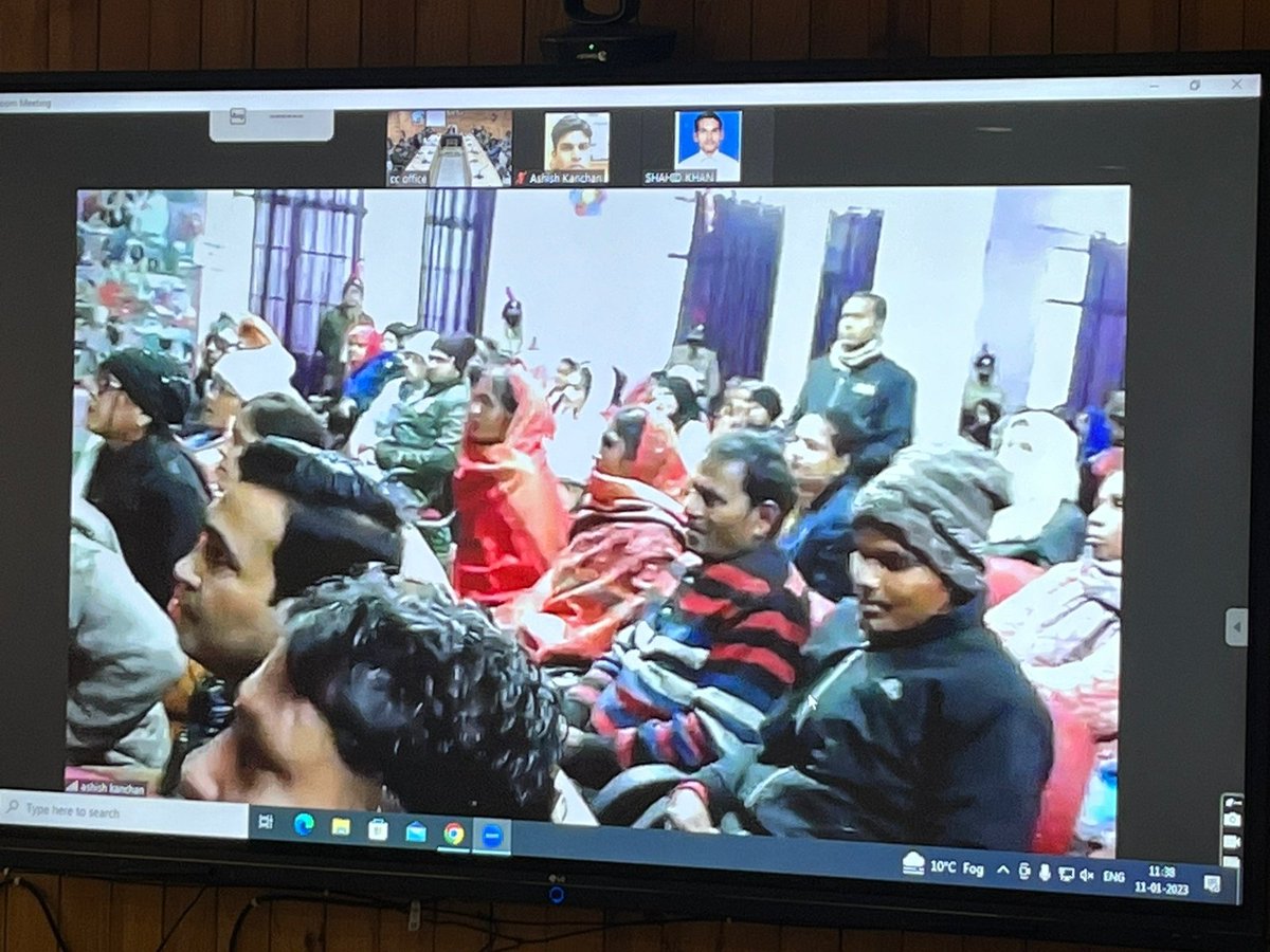 UPCane's tweet photo. "गन्ना किसानों के होनहारों की शिक्षा दीक्षा की व्यवस्था करने में महती भूमिका निभा रहा है गन्ना विकास विभाग"
#upcane @UPCane @UPGovt @CMOfficeUP @InfoDeptUP https://t.co/Fw3lKnuS5n