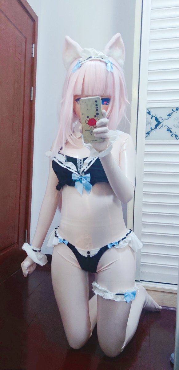 xff9800's tweet photo. 新皮肤到了是cici家的
以后都是胶猫猫好吗
 @creamlatex @qiaoqaio0327 https://t.co/dAsETBMHve