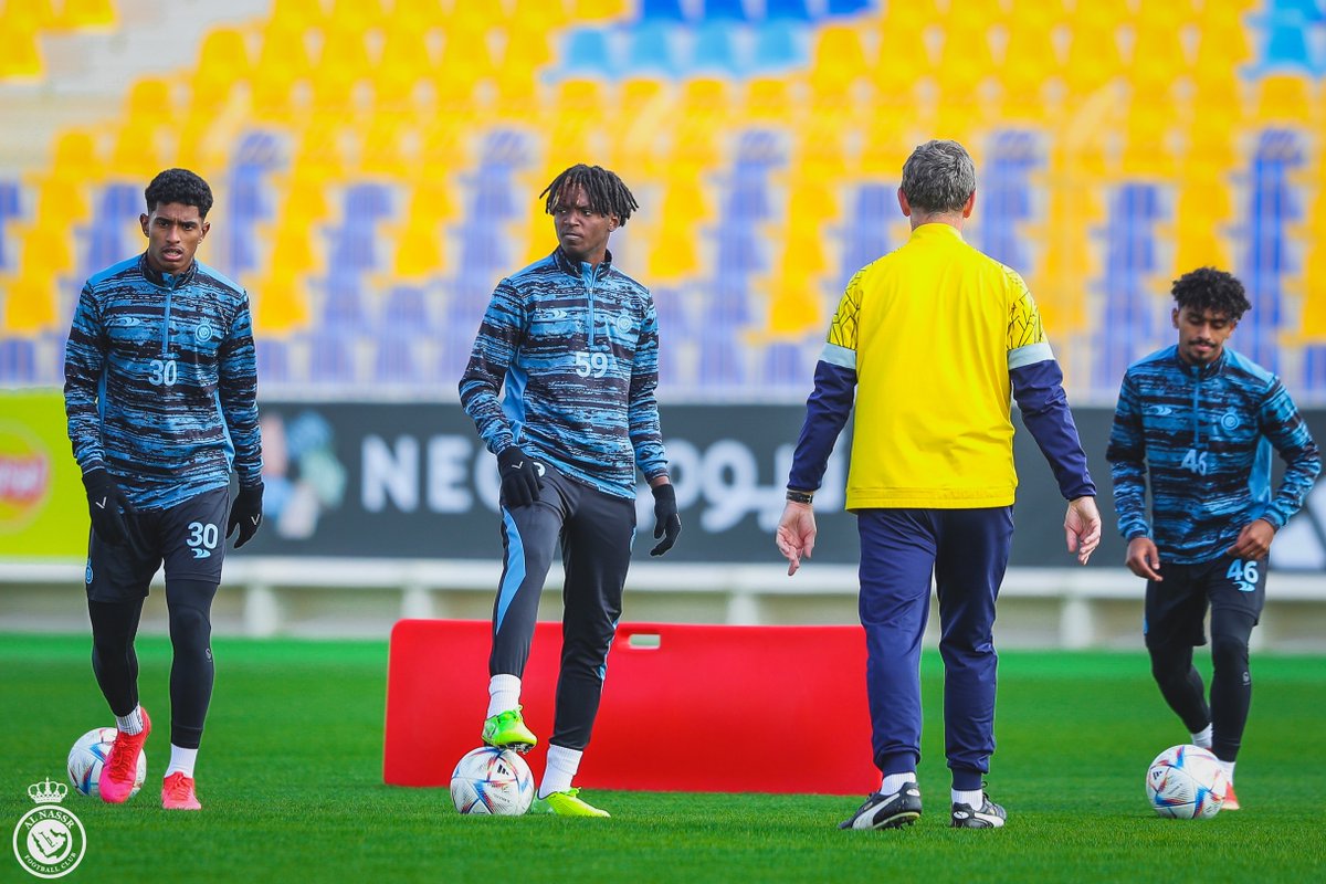 AlNassrFC's tweet image. صـبـاح اليـوم الأربعـاء ☀️
حصـة تدريبية جديدة 💛