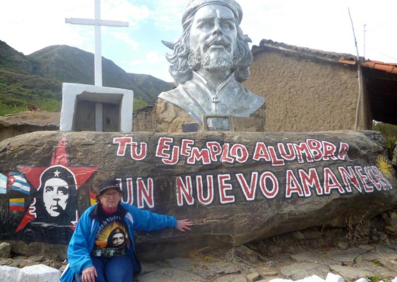 JosAnto19861960's tweet photo. Caridad Cancio López: Para mí todavía no hay jubilación
Lo ratifica esta #espirituana que se convirtió en la única pedagoga universitaria en recibir la Orden Frank País de Primer Grado, galardón que otorga el Ministerio de Educación Superior en Cuba. #SanctiSpíritusEnMarcha https://t.co/7QckDFmR6r