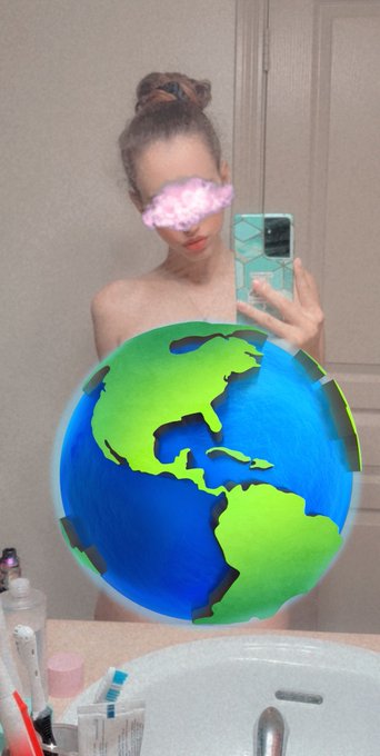 🌺Wanna see what's under there? Come see it on my Only fans. Link in Bio. Cant wait to see you there🌺 #onlyfans<a href="/tag/onlyfans"class="tags"><span>#onlyfans</span></a><a href="/tag/onlyfansbabe"class="tags"><span>#onlyfansbabe</span></a><a href="/tag/onlyfansfree"class="tags"><span>#onlyfansfree</span></a><a href="/tag/onlyfa"class="tags"><span>#onlyfa</span></a>