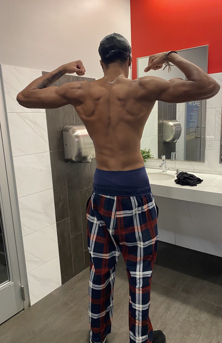 jainewmannlee's tweet photo. Coaches! When I get to the next level my DEVELOPMENT will be absolutely INSANE. 

With a good strength and conditioning program &amp; meal plan… It gets scary, so scary I often get excited thinking about the potential 💯

6’3 175lb DB 
‘80 Wingspan 
3.5 GPA ✅
Film ✅
Character ✅ https://t.co/3NBe5sdkdt
