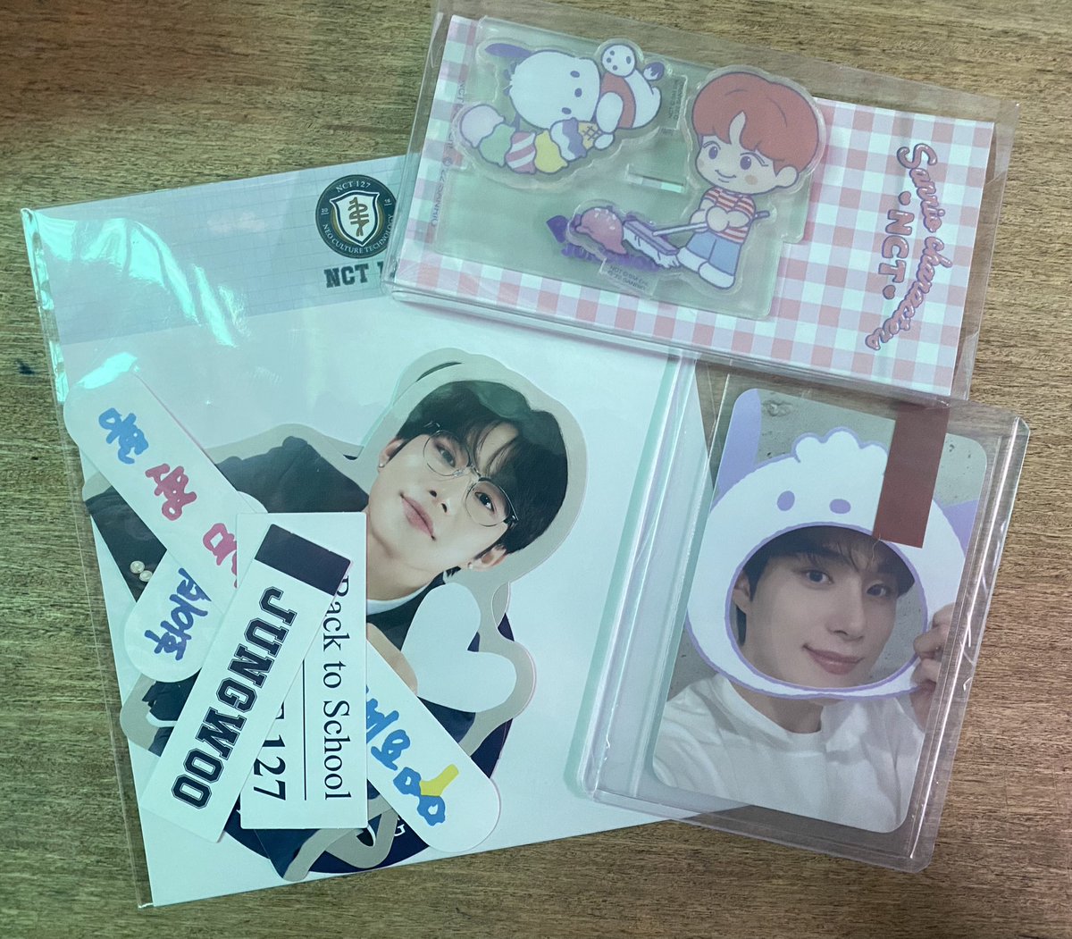 jaykiicart's tweet photo. A happy mail came home today! Thankyouu @zeuscartrider for my jungwoo sanrio pc and pochacco standee!! Super secured packaging! And super nice kausap!! 🥺🫶🏻 Thankyouu super sa freebies!! 💚✨

#jaykiicartmails #ThankZeusPo https://t.co/pmyyyjpNBS