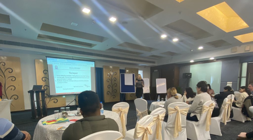 cpd_tbs's tweet photo. School culture session in action during our off-site @TBS_Delhi
Thank you @CStockwell_ @Shef_bg Svetlana and Arpita for sharing.
#stories #learningwalls #feedback #fortheloveofteaching #TBSfountainhead #culture https://t.co/APvdjBNqmM