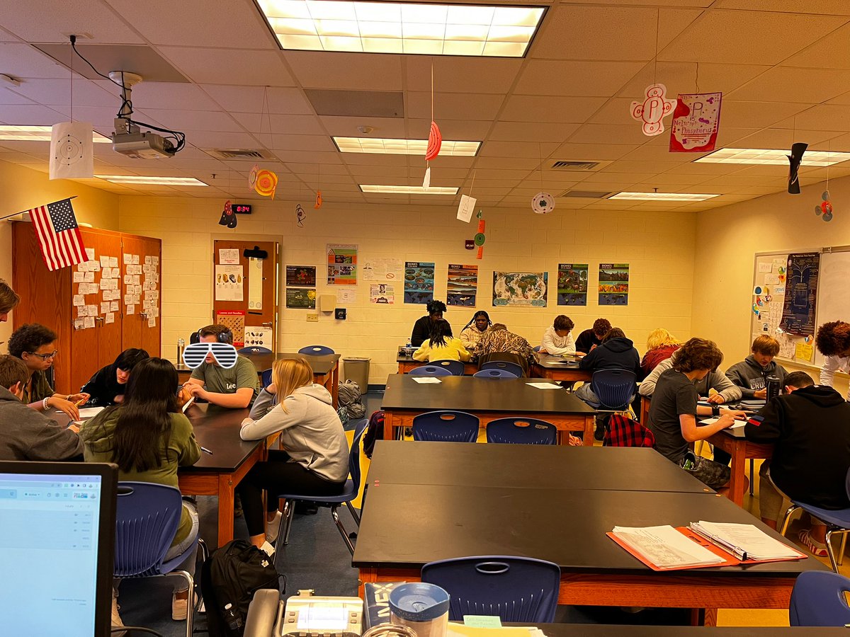 ehmyrick's tweet photo. It has begun! #solreview #bio @NewKentStrong https://t.co/LLvuII2Qdz