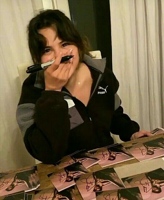 Slayingomez___'s tweet photo. happy Birthday to my favorite album that yesterday turned 3 years after its release this one always has my heart
i am so thankful to selena for making this album so special for me
happy birthday rare i will love you forever 🫶🏻💟
@SelenaFanClub @selenagomez
#3YearsofRare https://t.co/7LzrwI8387