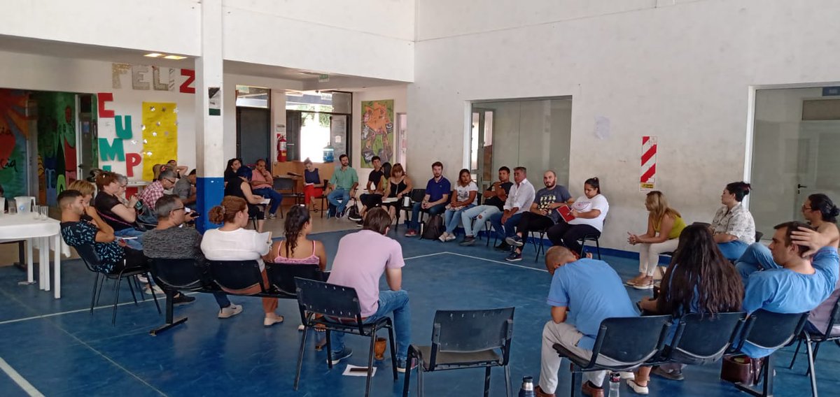 DIATFONTANA's tweet photo. El DTC fue sede de la segunda reunión de la Mesa local para la prevención del suicido. Venimos participando junto a otras instituciones y actores sociales en la conformación de este espacio. https://t.co/yDToj3cYZk