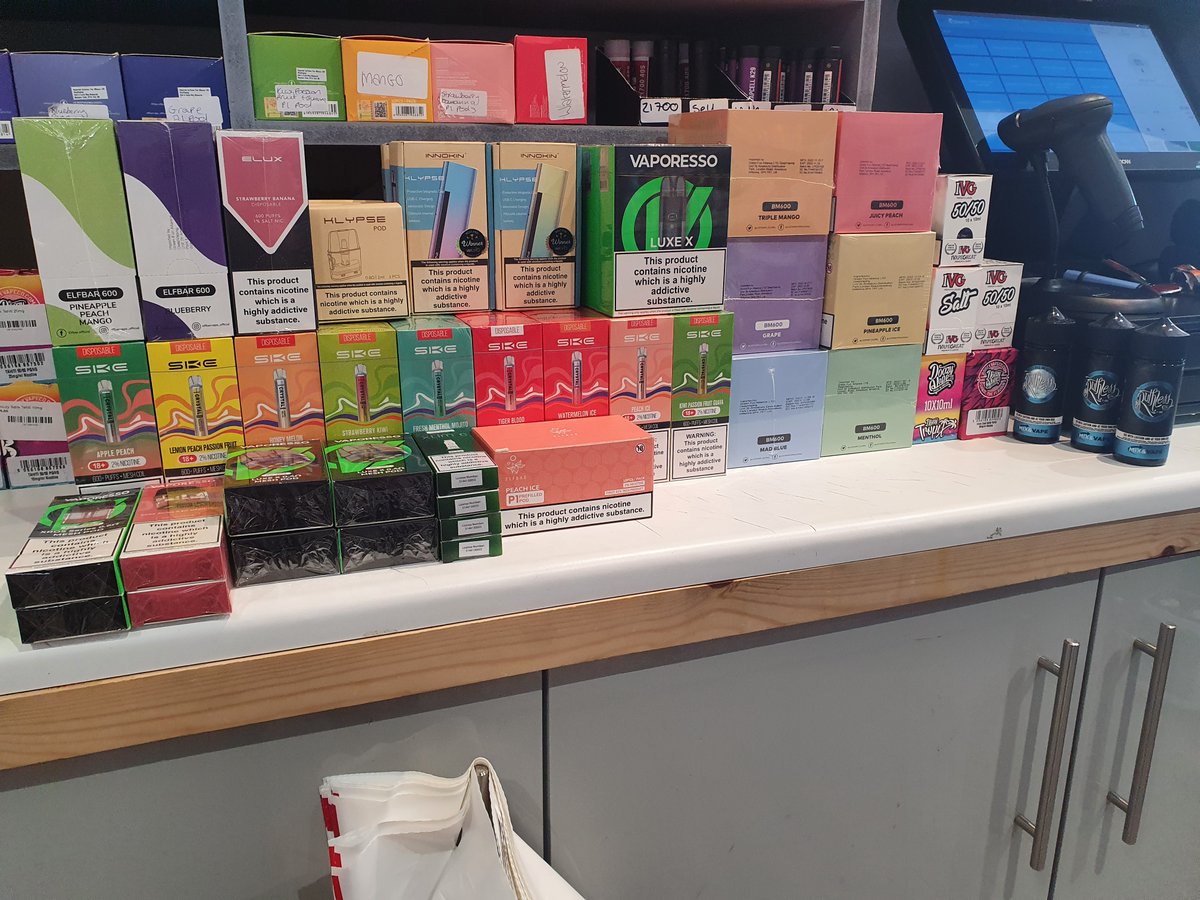 Gotta love delivery day! That's not only a restock on some of our #DisposableVapes from #ELUX <a href="/skevapeofficial/">SKEvape</a> and <a href="/elfbar_official/">ELFBAR_official</a>, but we also now have the <a href="/Innokintech/">Innokin Technology</a> #Klypse and <a href="/VaporessoEcig/">Vaporesso</a> #LuxeX in stock too!!