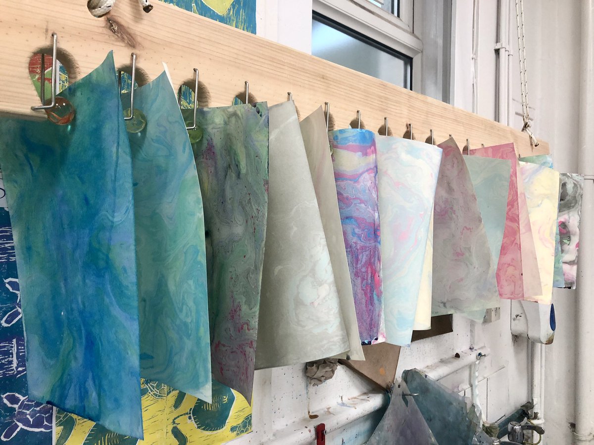 KGS_Art's tweet image. Marbling madness in today’s Art Club!
@KGS1561 #marbling