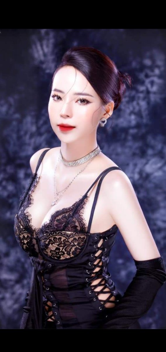 ng52592222's tweet photo. Đi đám gặp e dẫn vào wc đụ cho đã rồi bắn tinh trùng vào mặt e https://t.co/1TKuSwPXHv