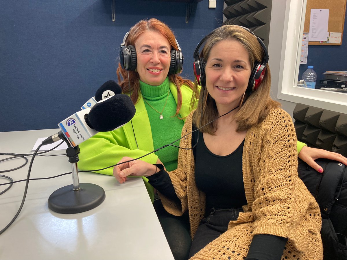 RadioRossello's tweet image. 💓 MÉS COR 🧠 MENYS MENT, la nova secció de @RadioRossello
amb l'Àngela Fernàndez i la Mila de la Iglesia.

Ens visitaran cada 15 dies per parlar d'emocions i sobretot per convidar-nos a sentir més i a pensar menys. 

Recupera el #CAP1 

radiorossello.cat/programs/espec…