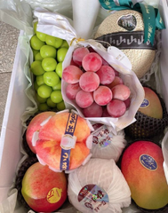 CzyzuW's tweet photo. I forgot I still have dessert, but I bought too much fruit https://t.co/6d9D4ONyJB