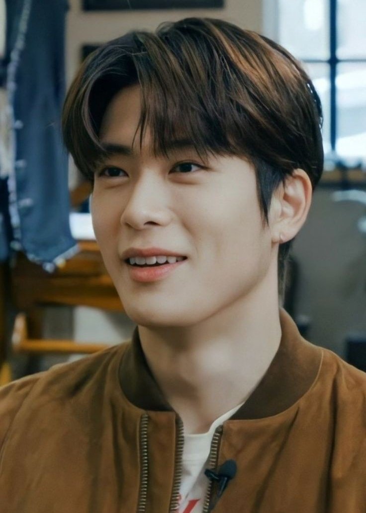 — Bagaimana mungkin 

Jung Jaehyun Fewtweets AU