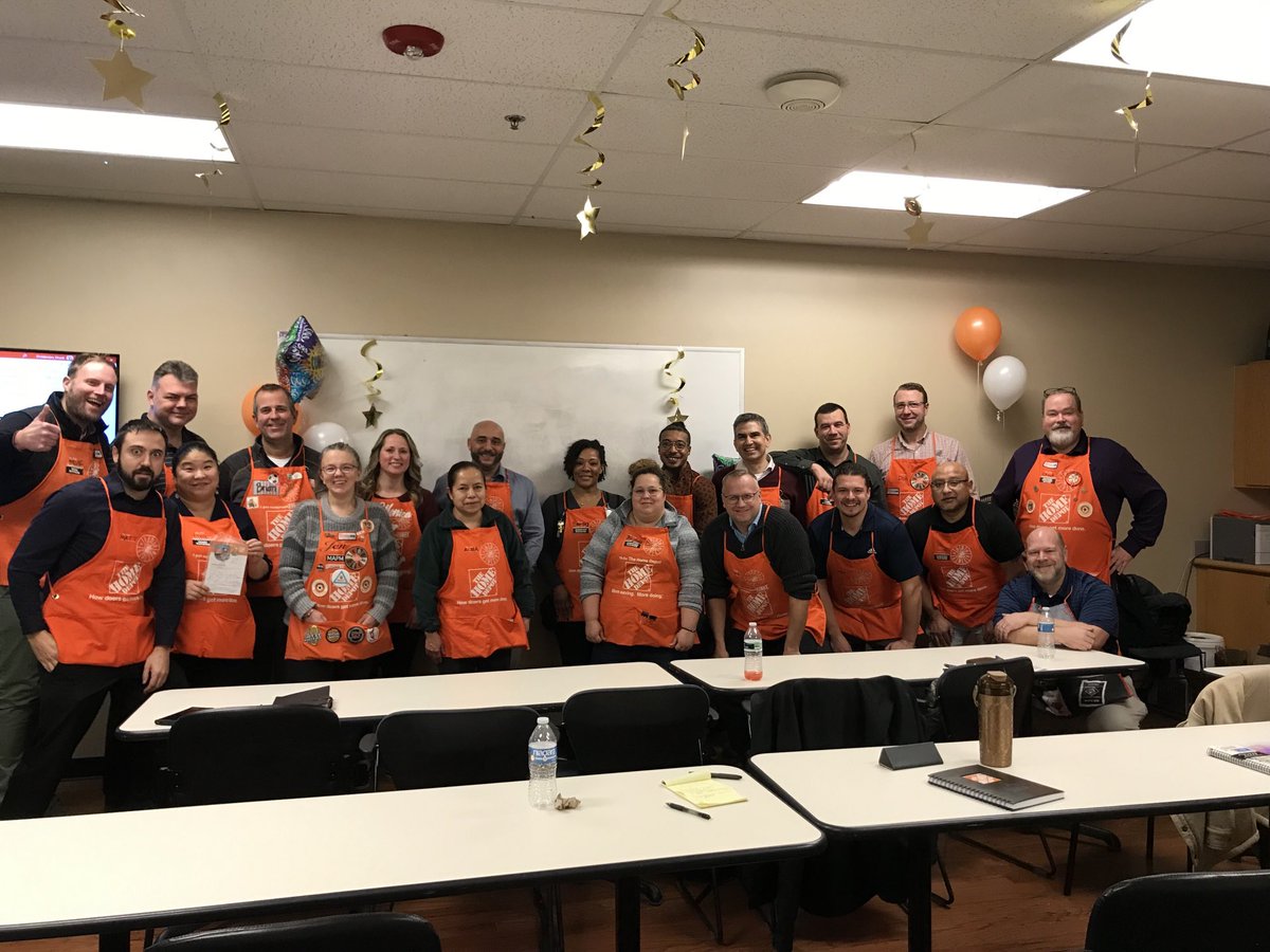 Great afternoon in D48 yesterday.   Outstanding engagement from the team during our Q4 District Ops Training.   Thanks to 1939 for hosting and thank you to DM John Girves and team.