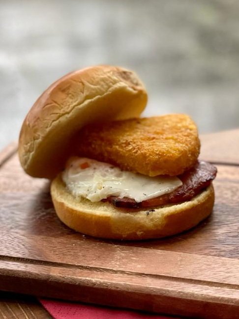 Davinci breakfast meal deal starts next Monday! A bap with one filling and any hot drink for £3.50 Mon-Thurs 8.30-11am. Add extra fillings for 50p each 🥓🍳☕️ 👩‍🍳🧑‍🍳 #breakfast #restaurant #students