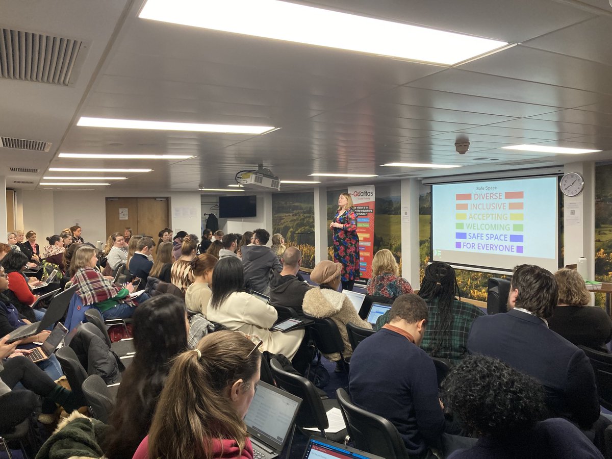 e_qualitas's tweet photo. Hannah Wilson’s session, ‘An Introduction to Diversity, Equity and Inclusion’, currently in progress at todays ITT conference
#eQLearning @DiverseEd2020 #DiverseEd https://t.co/de6Cwlf2Eu