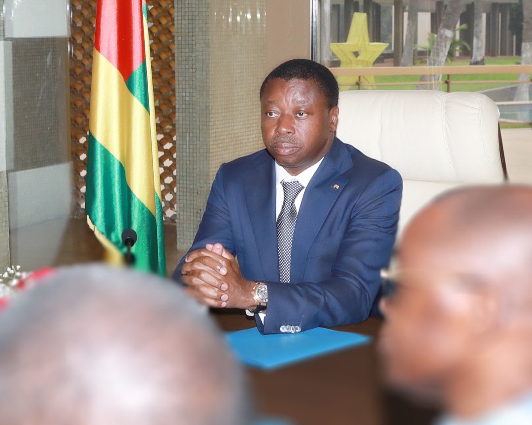 FEGnassingbe's tweet photo. Je préside, ce jour, la première réunion du conseil des ministres pour l'année 2023.
 
Nous examinerons un avant-projet de loi, relatif au développement de l'écosystème d'innovation au #Togo, ainsi qu’un projet de décret…

#ConseilDesMinistresTG
#Denyigban

1/4 https://t.co/MOuSXlhtni