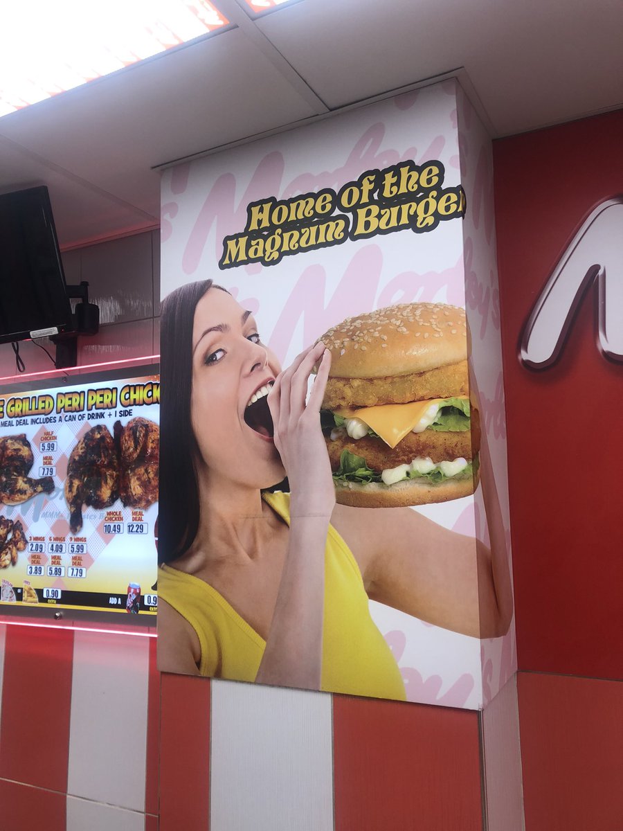 ssaammyybb's tweet photo. Look how big this burger is this woman’s got here https://t.co/aLS1iyOQn1