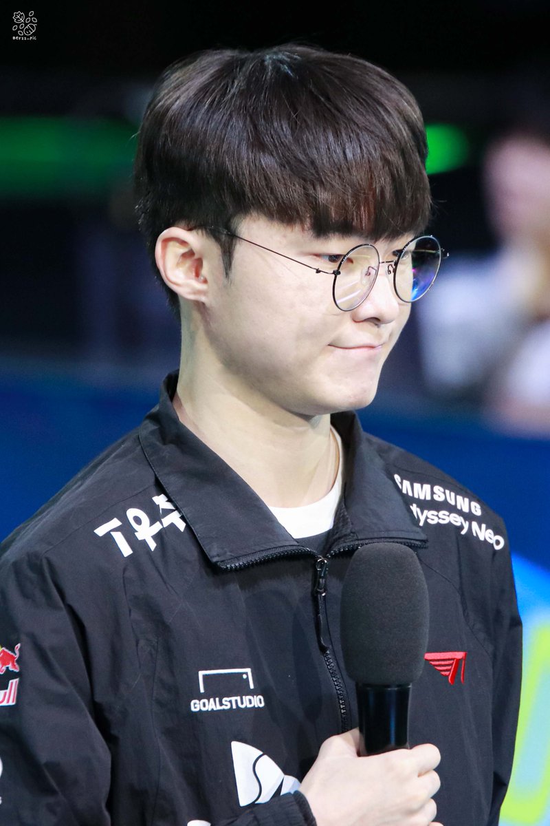 Berzz_pic's tweet photo. 230110 2023 LCK 킥오프 #TeamFaker #Faker #페이커 #이상혁 https://t.co/YA8cST9FDT