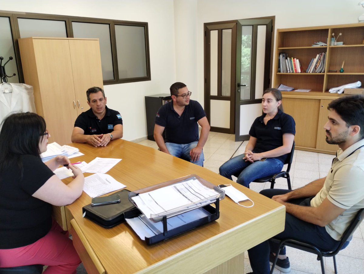 #hayunmotivoysosvos 
En el día ayer acompañé al  Coordinador Provincial del <a href="/SumarMisiones/">Programa Sumar Misiones</a> Dr. Cristian Cristaldo y nos reunimos con la Directora Coordinadora del Parque de la Salud  @NATALIAELANGEL  y su equipo  dónde articulamos proyecciones para 2023 .