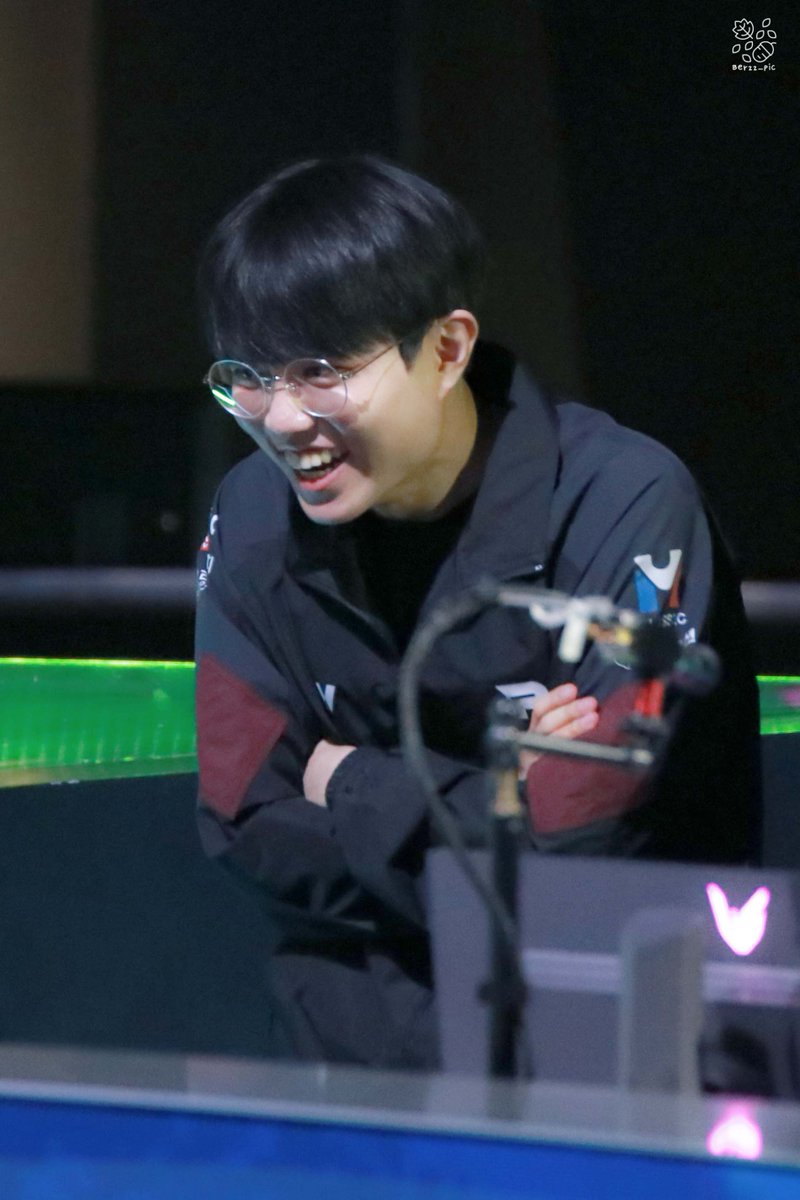 Berzz_pic's tweet photo. 230110 2023 LCK 킥오프 #TeamDeft #Cuzz #커즈 #문우찬 https://t.co/lr8iYP3xI2