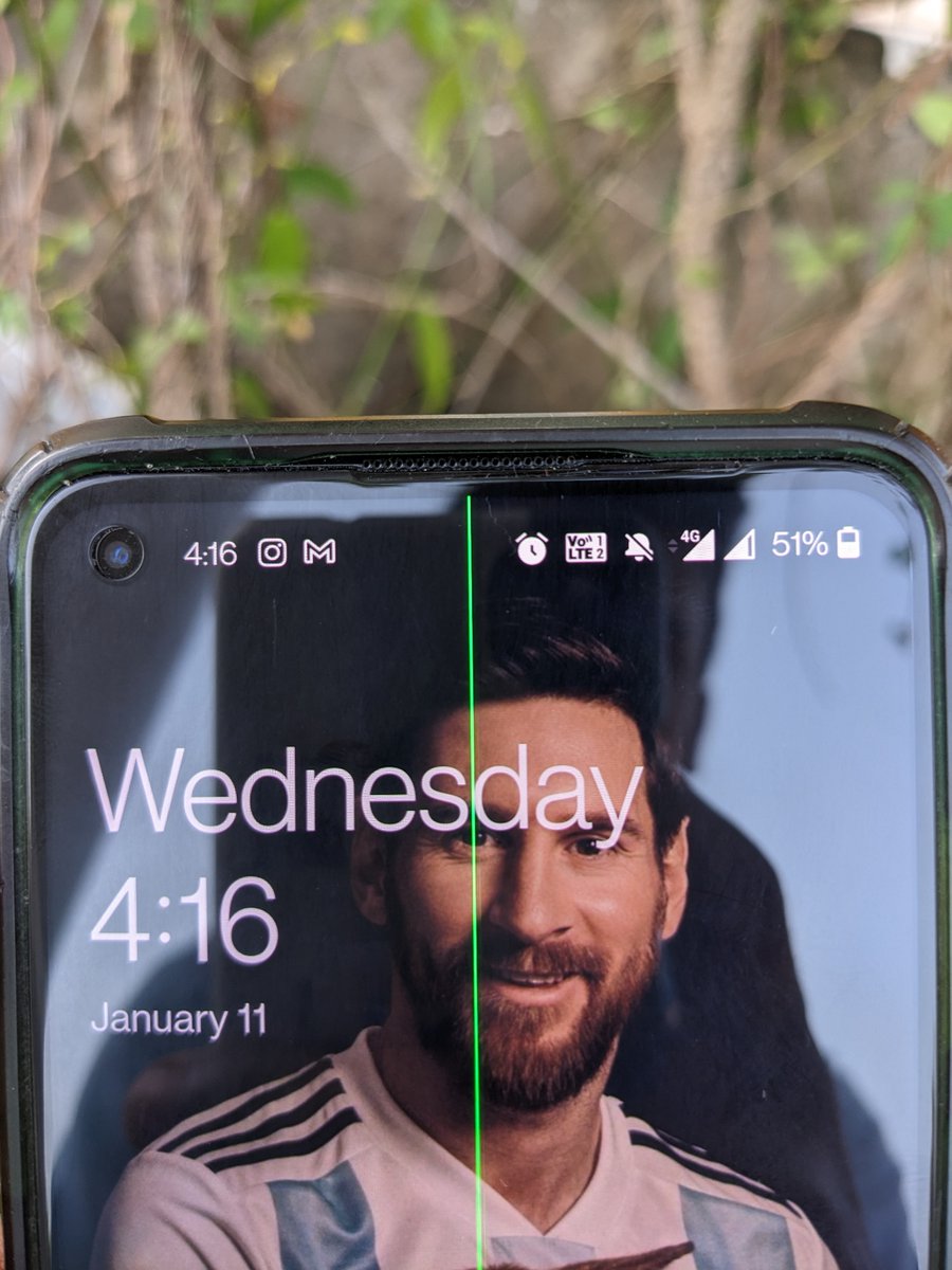 edwin_jayesh's tweet photo. OH Come On @oneplus @OnePlus_IN
Why this is still happening after all these months...
You haven't even fixed it yet...
#oneplusgreenscreen #greenscreen #greenline #oneplus https://t.co/Kjt3ROrdhS