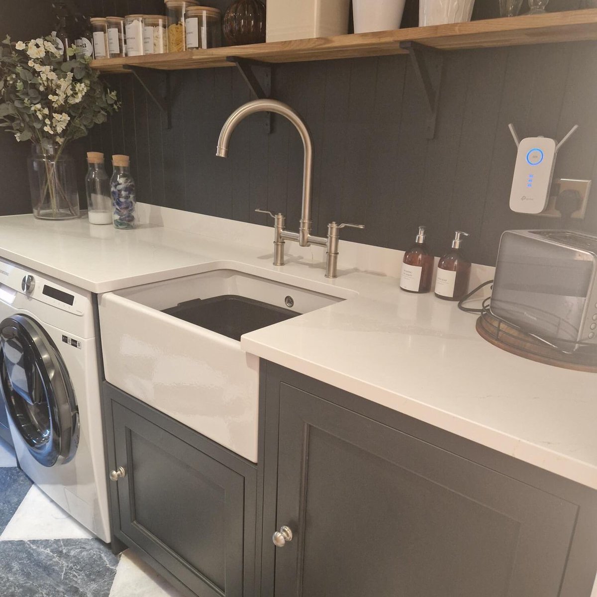 LochAnna Kitchens tweet media