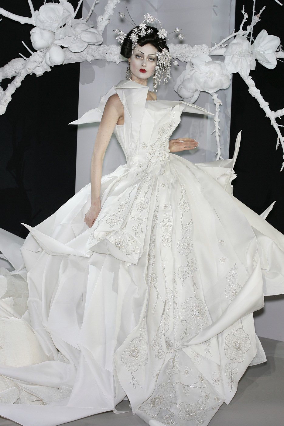 John Galliano for The House of Dior, Spring/Summer 2007, Haute Couture in  2023