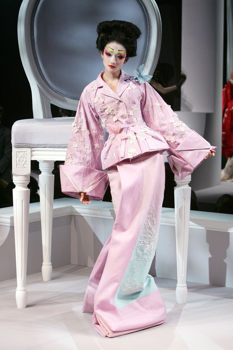 thesoftestaura's tweet photo. christian dior spring 2007 haute couture ‘madame butterfly’ collection by john galliano https://t.co/TulEN4SDQn