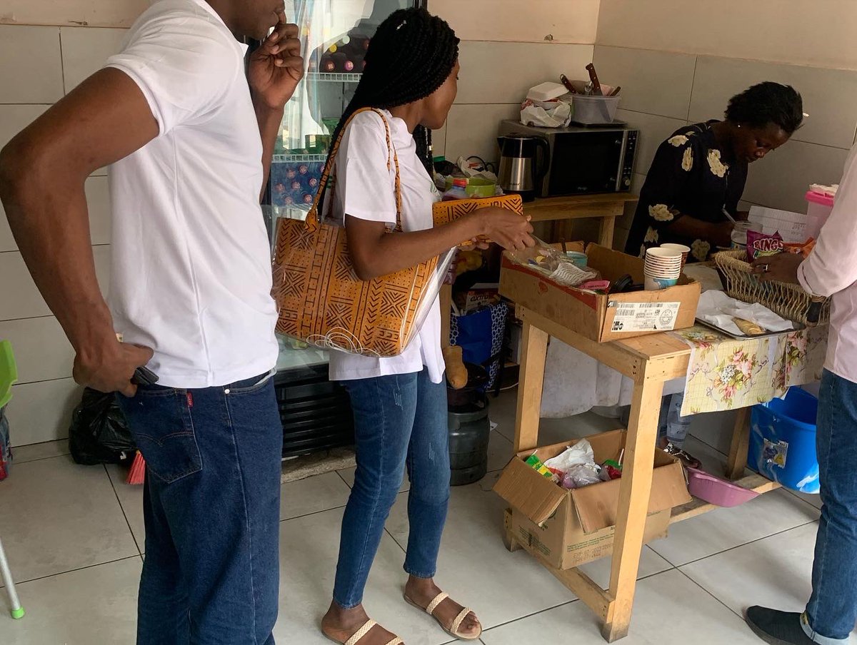 Durrainstitut's tweet photo. Vous souhaitez venir apprendre l'anglais au Ghana dans un bref délais??
Durra Institute est la meilleur solution pour vous!
Durra institute est un centre de formation international basé au Ghana à Accra.
020 001 4000 
#DURRAINSTITUTE #LearnEnglish #englishlanguageschool https://t.co/ILEiLqjN8f