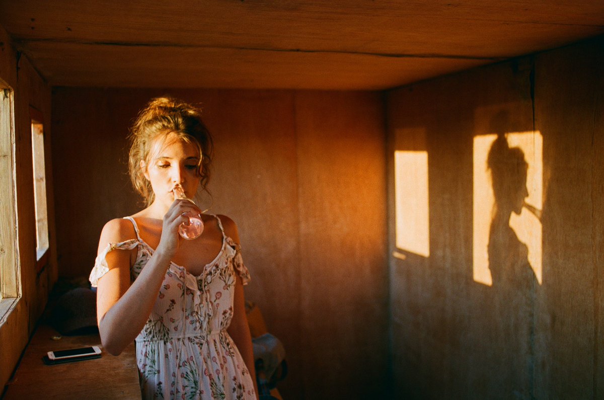 love_errs's tweet photo. old self portraits on #35mm #filmphotography #kodakfilm https://t.co/wnAM0o4W9p