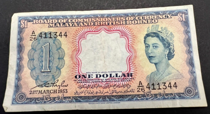 CavalierCoins's tweet photo. Have a look at what we have going live on our auction this evening. Malaya and British Borneo 1953 $1 dollar banknote.
#oldmoney #dolarbanknote #money #papermoney #MalayaandBritishBorneo #papermoneyoftheworld #banknote #banknotedealers #currency https://t.co/l4gLWxmVWF