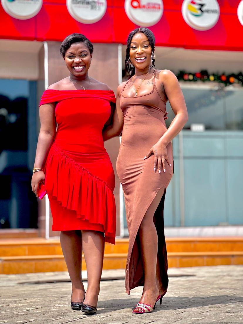 Osei_Feliciaa's tweet photo. Thanks for coming❤️❤️🥰 @Efiaodo1 https://t.co/JappJSNCZm