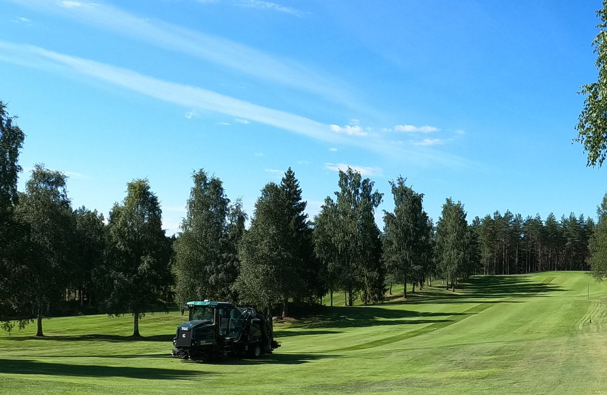 TurfGamechanger's tweet photo. A busy season 2022 with the prototype is over, and the next generation machines will be ready for season 2023. Meet You soon at BTME 2023! https://t.co/3IAVHfisyV