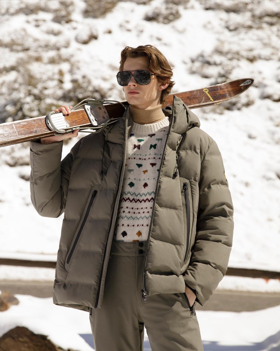 🤩¡Nos encanta la colección de invierno de @/Scalpers! 💘 Prendas así de ideales y abrigadas ¡perfectas para disfrutar de tus primeras escapadas del 2023! 🛍️ Visita su tienda en Planta 0 - Edificio Sur y descubre nuevos imprescindibles para completar tu armario ❄️🥰