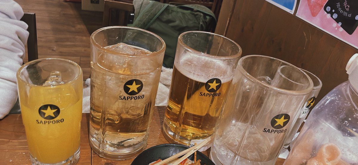 pppflgxx's tweet photo. てつやドリンク保持しすぎww https://t.co/X3uC1f8KS2