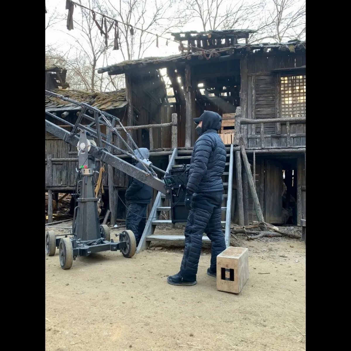 eMily28beBe's tweet image. #Repost @hanjin_vv
・・・
끝까지가자
한울아~
벌써네명째
우리팀넷째막내
photo @twoone_wool
#아스달연대기시즌2
#CameraGrip
#GripTeam
#Ronin2 
#ReadyRig
#Pantherdolly 
#Pantherclassicplus
#Crane
movement
Operator

instagram.com/p/CnRwM-5Pjkq/…