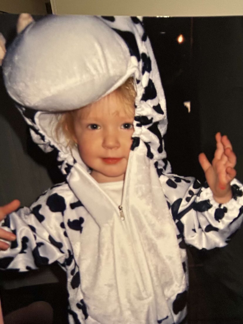 YHSdukettes's tweet photo. Our Senior Night is quickly approaching which means it's one of my favorite times of the year--Guess which senior this little cutie is?! #yorkdukes https://t.co/zsbze8xtz0