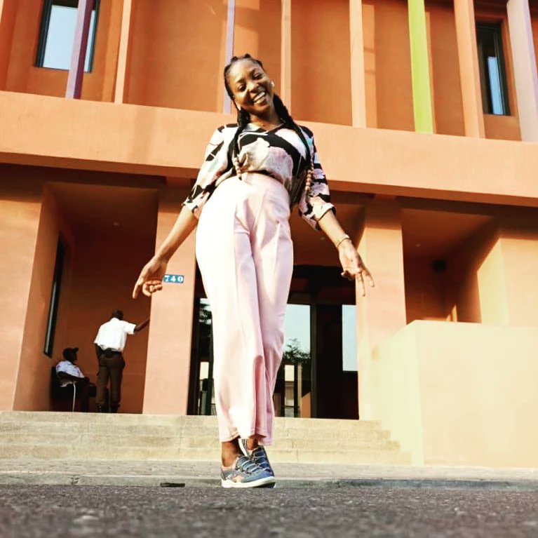 lasemaineducine's tweet photo. La rentrée académique a démarré pour la 2e vague des laureats de la 2e édition de @lasemaineducine Zeïnabou Abdallah Mahamadou et Soufianou Moutari Laouali à @africadesignschool notre partenaire 👏🏾👏🏾

#Lasemaineducinema #ADS #Cotonou #Benin #MotionDesign #AfficheEngagée #Training https://t.co/XN3qcApXhO