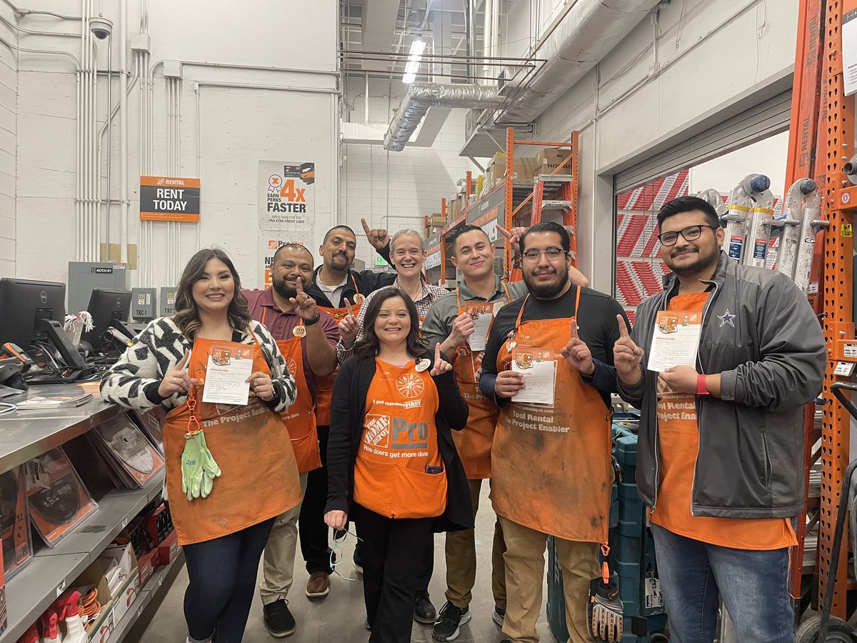 Recognition recognition ! 522 tool rental killing it! 👊🏼@Fuerstenberg15 <a href="/ianfmacias/">Ian Macias</a> <a href="/LuisSilvas0523/">Luis</a> <a href="/HomeDepot0522/">Home Depot 0522</a> <a href="/krys_ann88/">Krystal Mora</a>