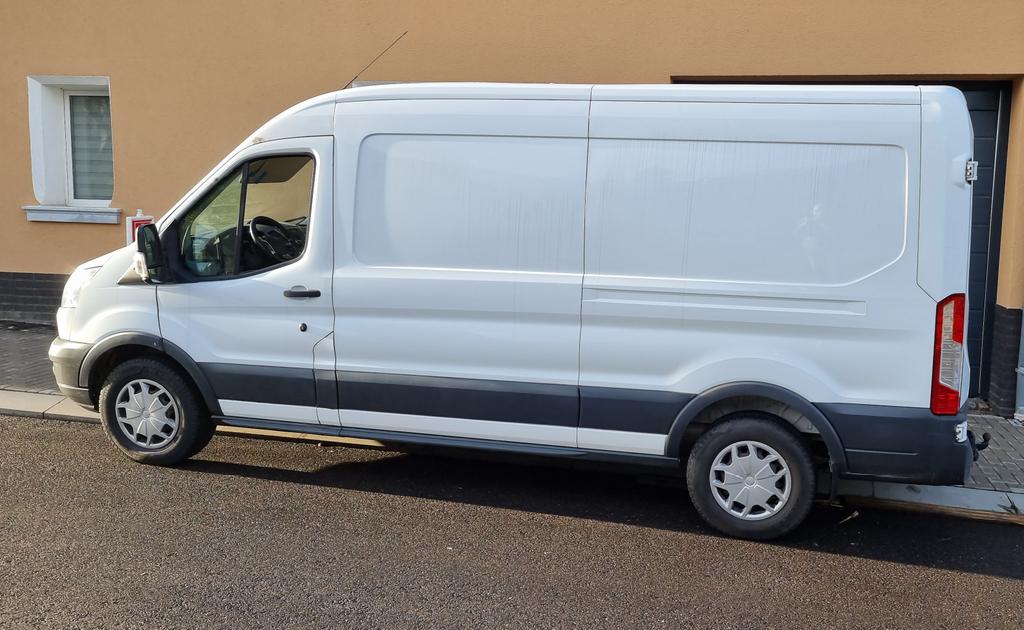 MinisterBoomer's tweet photo. Do you know what this is? Yes, exactly! This is our and your 3,5to Twittermobile. My can opener picked it up from @MarcSausO1 this morning. ๐ฅฐ
His first tour to Ukraine starts on Friday with @VeloRwa, @RSGC1_F02 and the Twittertrailer. โค๏ธ https://t.co/1ips78XhAG