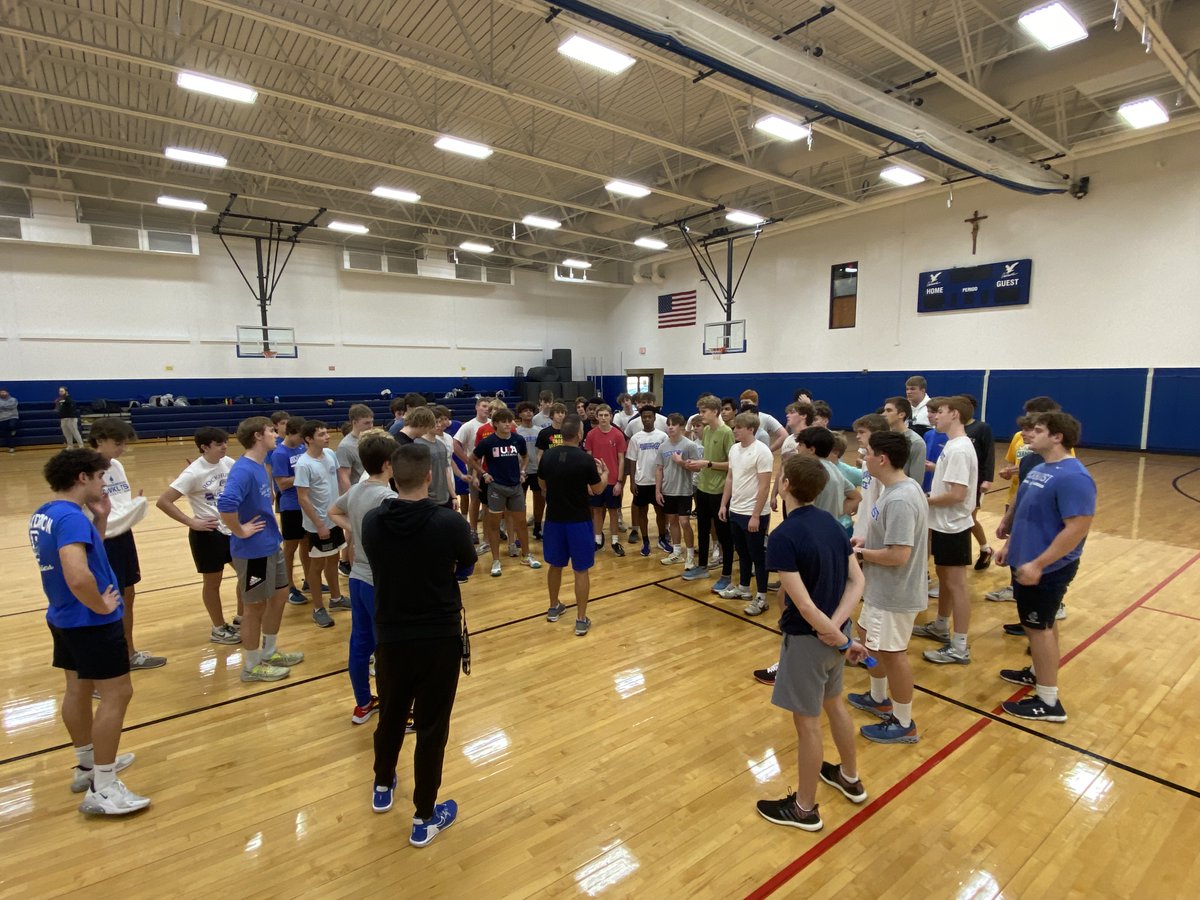 RHSSpeedExplode's tweet image. Excited to have more than 100 Hawklets attend our first Speed & Explosion session this morning! Great attitudes from all our student-athletes, and we're looking forward to the improvement over the next seven weeks - Rock State!